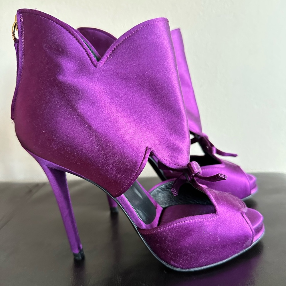 Roger Vivier Purple bow-embellished satin platform sandals Women’s Size 35 1/2”